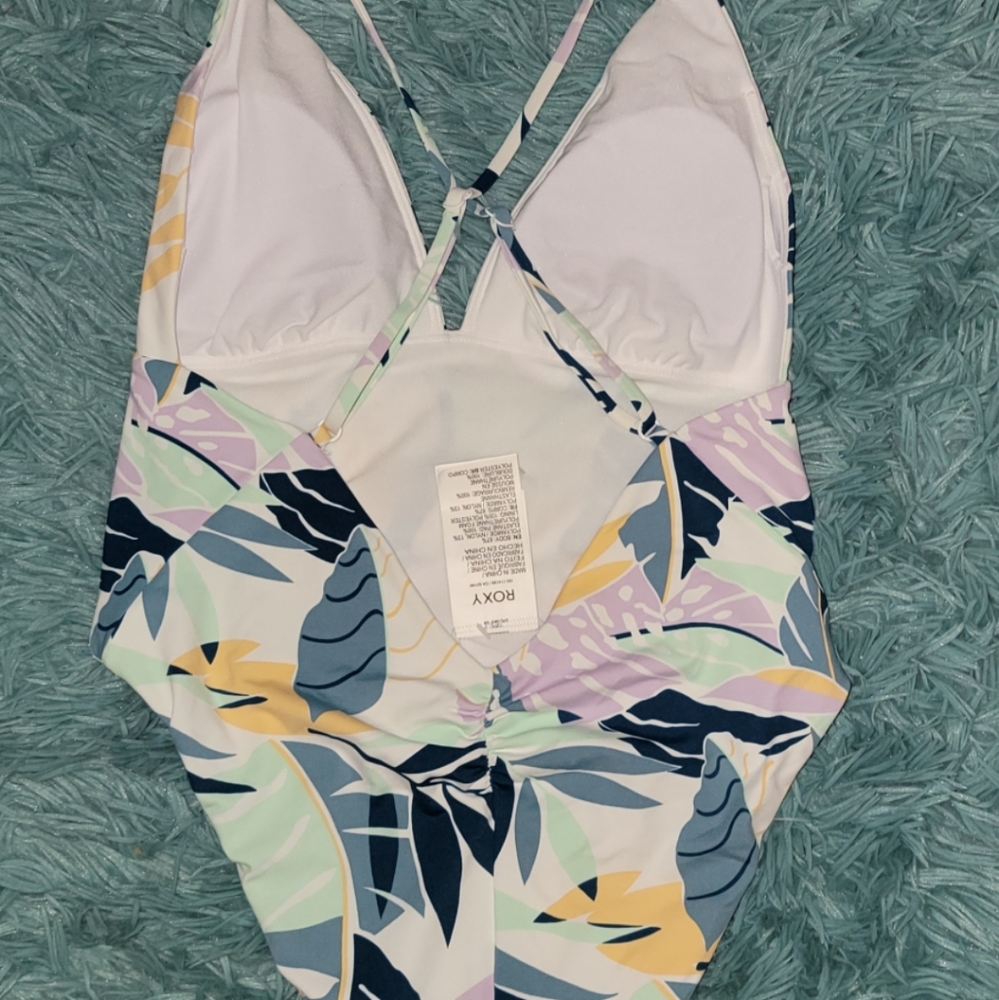 Roxy One Piece - image 2